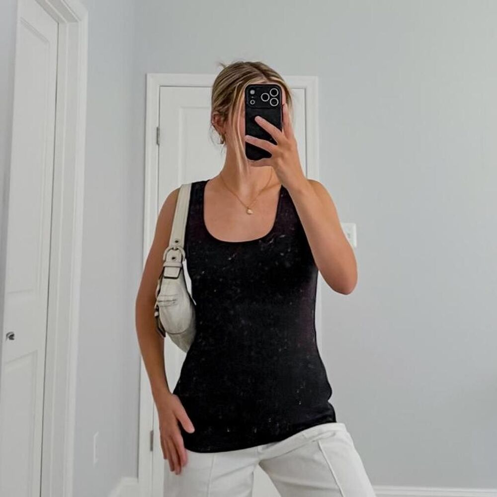 Gap black tank top size small
